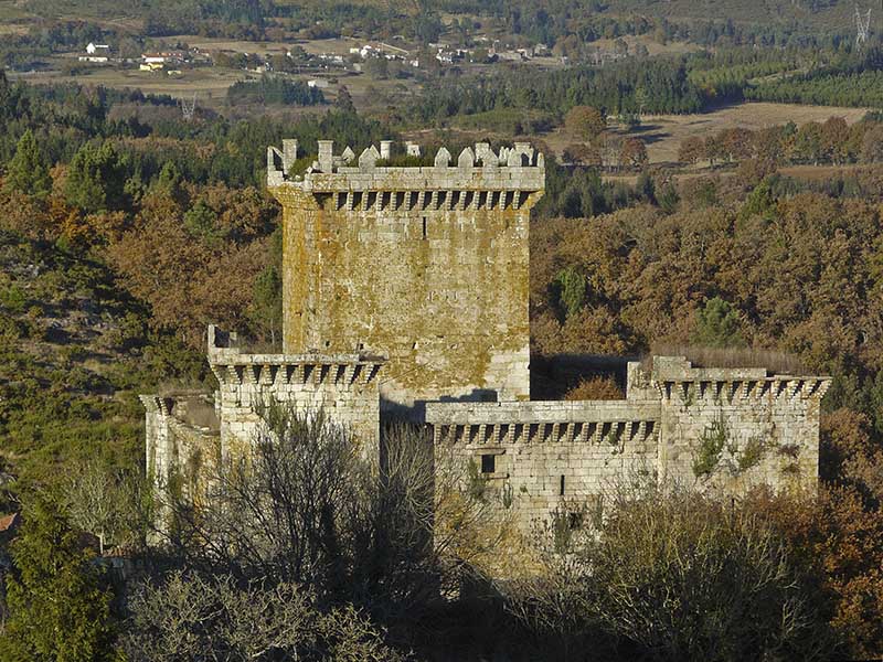 Castillo de Palas de Rei Galicia día de la Madre